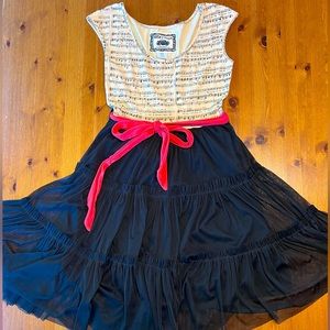 Music 🎶 notes song symphony S Effie’s Heart Modcloth dress with sash layered